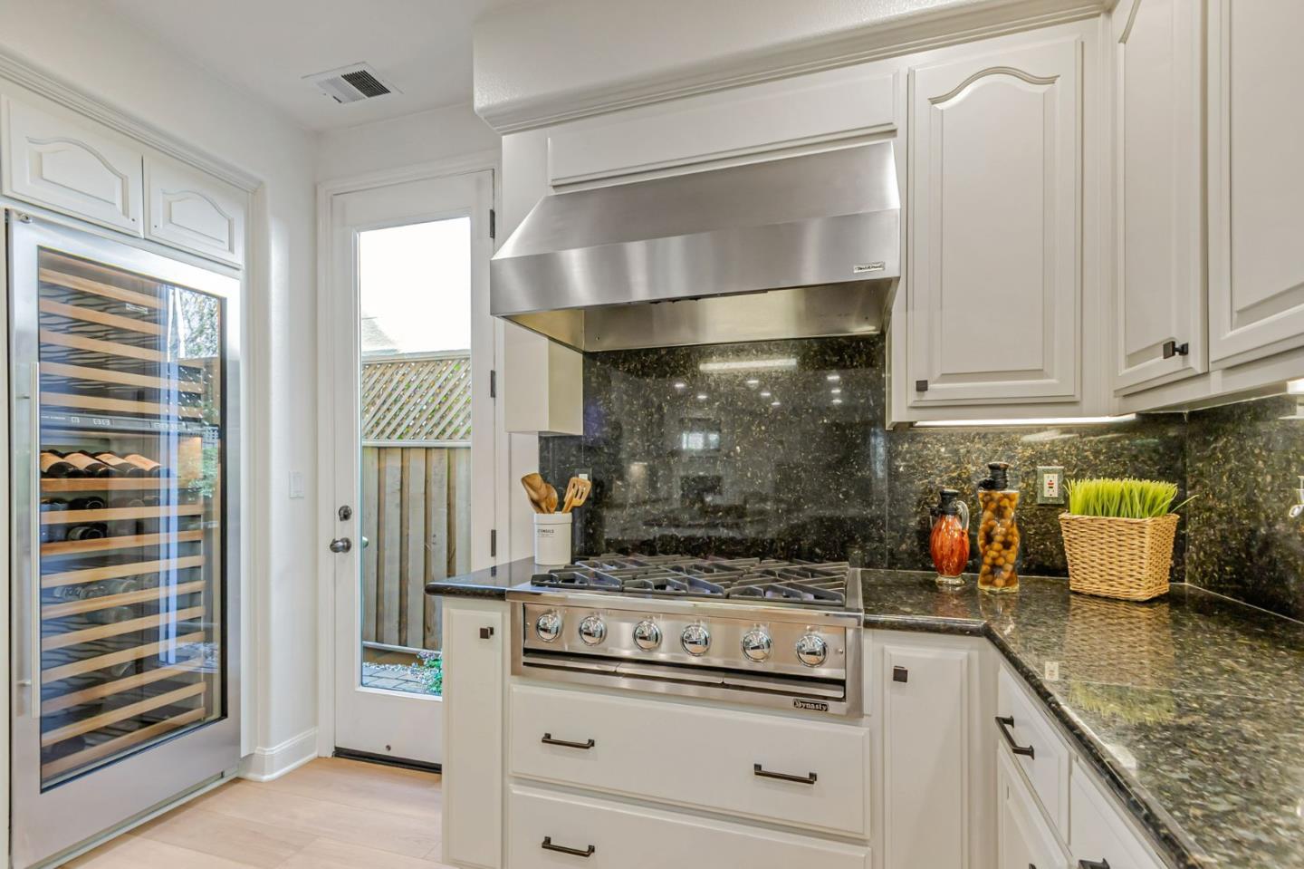 Detail Gallery Image 25 of 70 For 1701 Whispering Willow Pl, San Jose,  CA 95125 - 5 Beds | 4 Baths