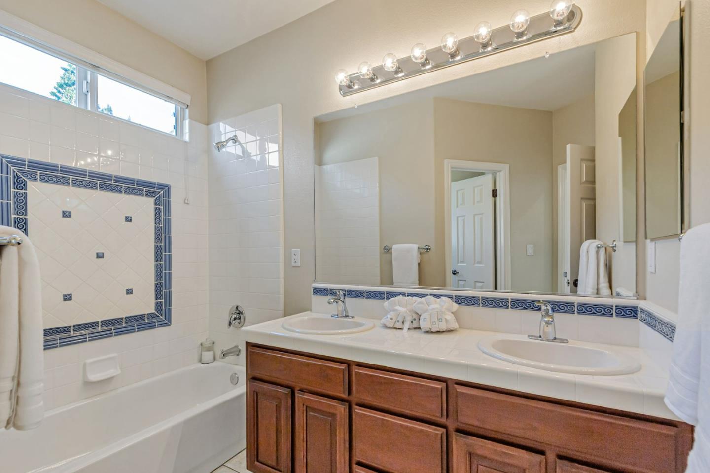 Detail Gallery Image 55 of 70 For 1701 Whispering Willow Pl, San Jose,  CA 95125 - 5 Beds | 4 Baths