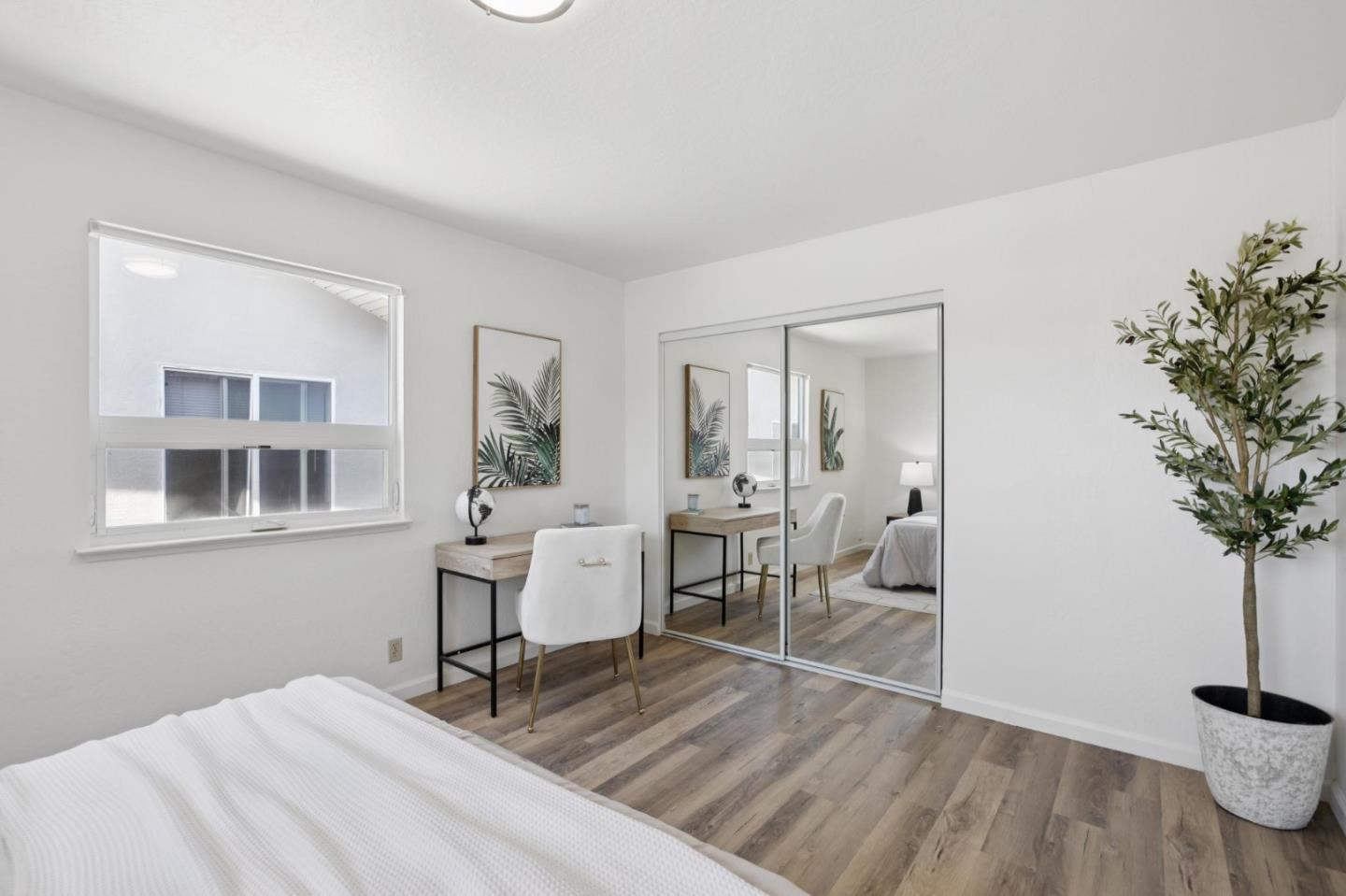 Detail Gallery Image 14 of 23 For 77 Montecito Ave, Pacifica,  CA 94044 - 2 Beds | 1/1 Baths