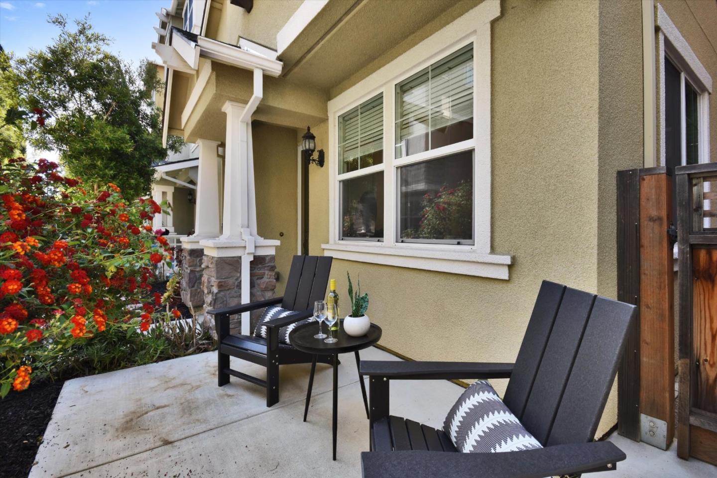 Detail Gallery Image 2 of 51 For 2620 Tamalpais Ter, Fremont,  CA 94538 - 3 Beds | 2/2 Baths