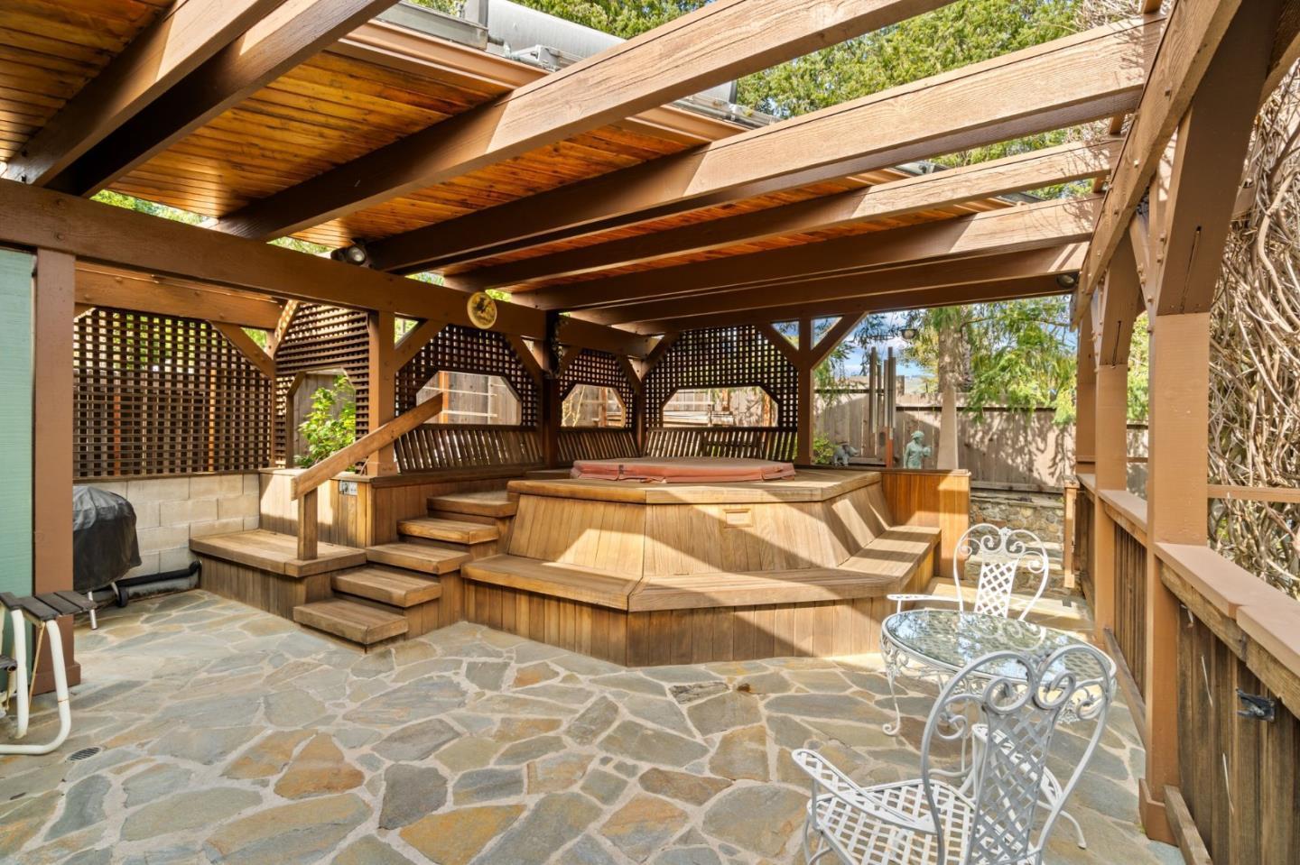 Detail Gallery Image 26 of 35 For 17370 Lakeview Dr, Morgan Hill,  CA 95037 - 3 Beds | 2 Baths