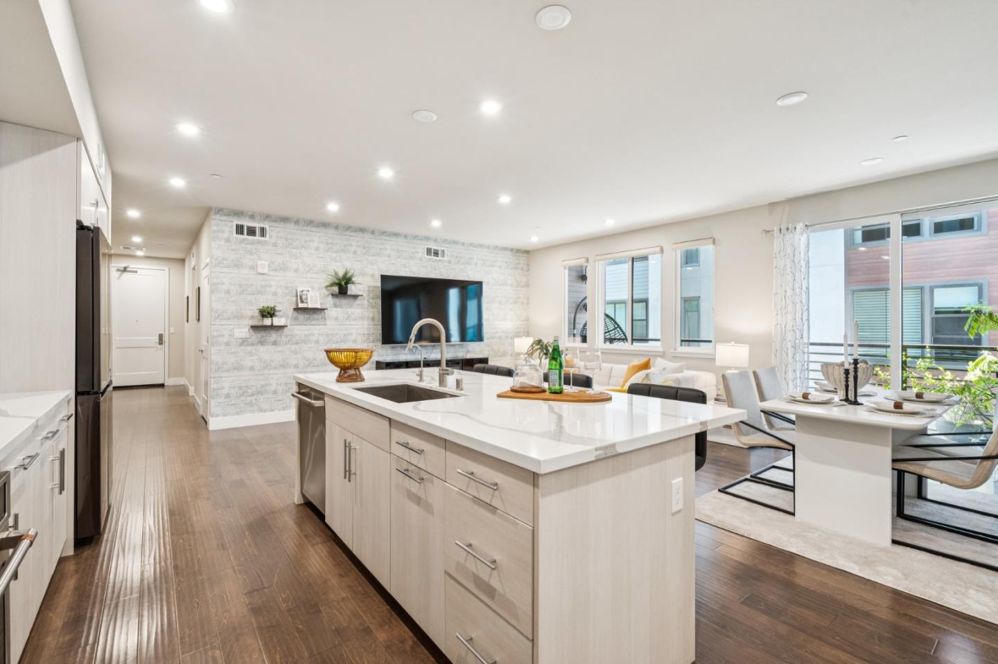 Detail Gallery Image 12 of 44 For 45049 Challenge Cmn #203,  Fremont,  CA 94538 - 3 Beds | 2 Baths