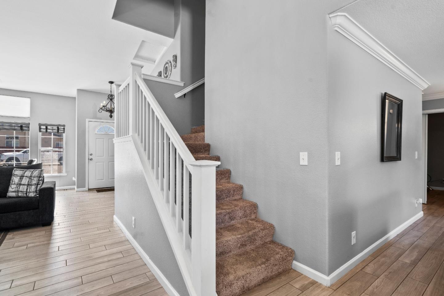 Detail Gallery Image 22 of 49 For 730 Marseille Dr, Hollister,  CA 95023 - 4 Beds | 2/1 Baths