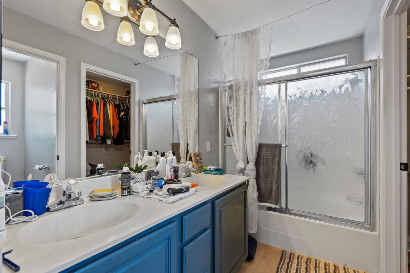 Detail Gallery Image 30 of 49 For 730 Marseille Dr, Hollister,  CA 95023 - 4 Beds | 2/1 Baths