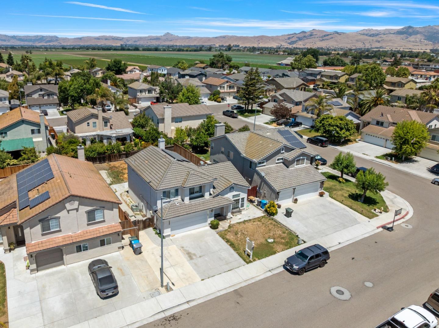 Detail Gallery Image 41 of 49 For 730 Marseille Dr, Hollister,  CA 95023 - 4 Beds | 2/1 Baths