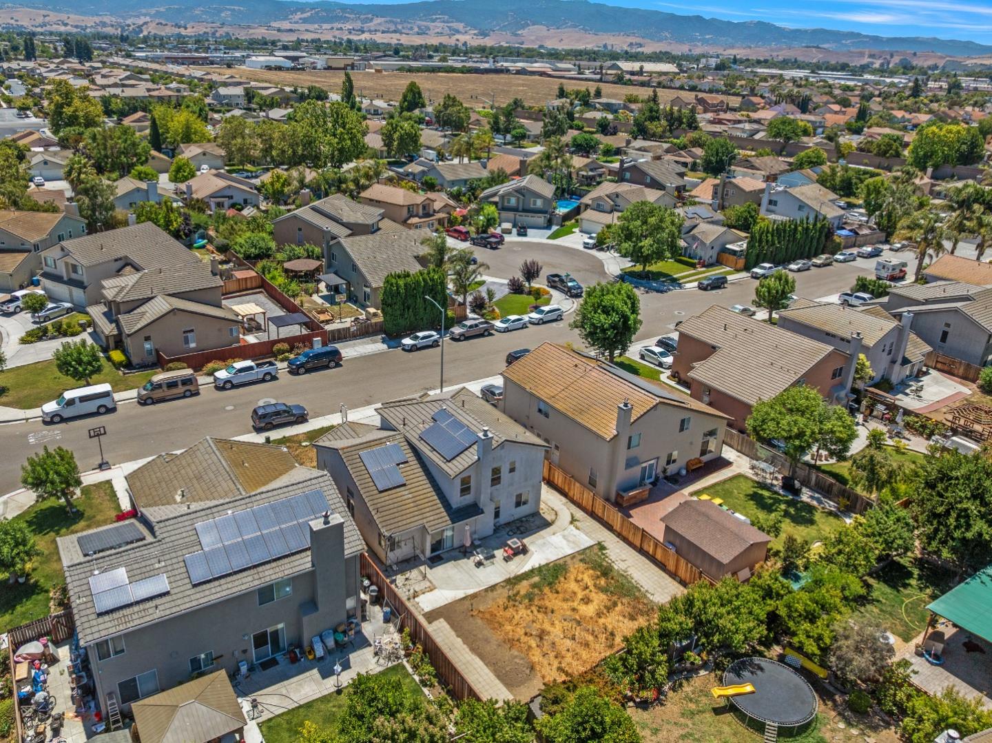 Detail Gallery Image 45 of 49 For 730 Marseille Dr, Hollister,  CA 95023 - 4 Beds | 2/1 Baths