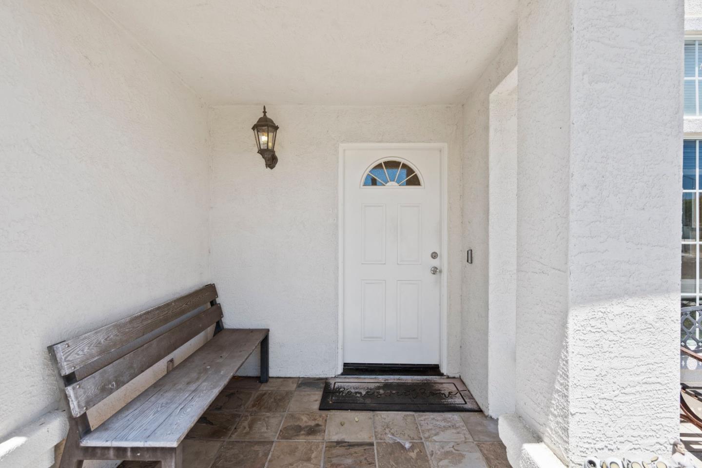 Detail Gallery Image 7 of 49 For 730 Marseille Dr, Hollister,  CA 95023 - 4 Beds | 2/1 Baths