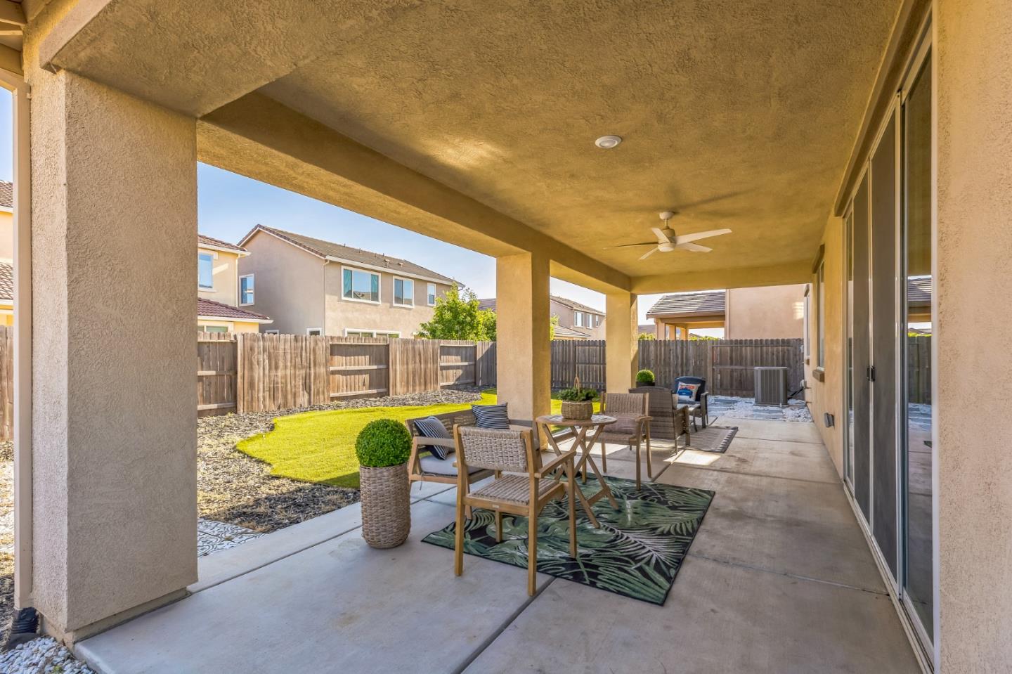 Detail Gallery Image 13 of 13 For 8824 Piano Cir, Elk Grove,  CA 95757 - 4 Beds | 3 Baths