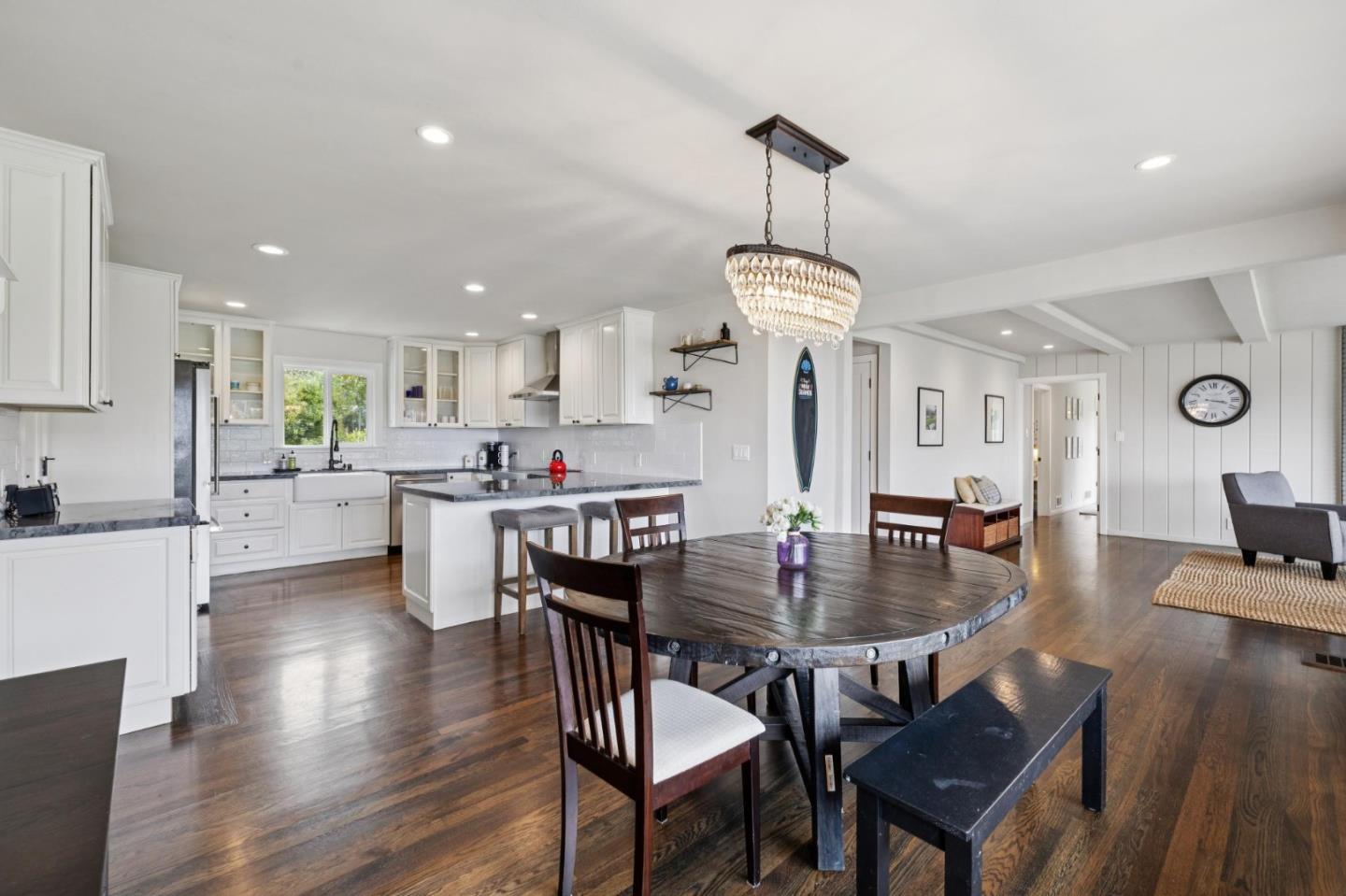 Detail Gallery Image 10 of 48 For 3279 N Cabrillo Hwy, Half Moon Bay,  CA 94019 - 3 Beds | 2 Baths