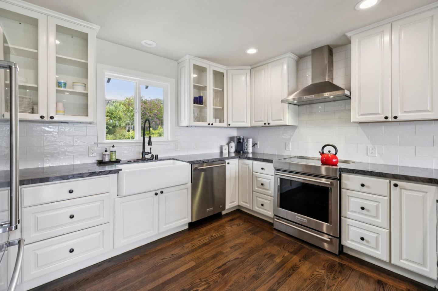 Detail Gallery Image 14 of 48 For 3279 N Cabrillo Hwy, Half Moon Bay,  CA 94019 - 3 Beds | 2 Baths