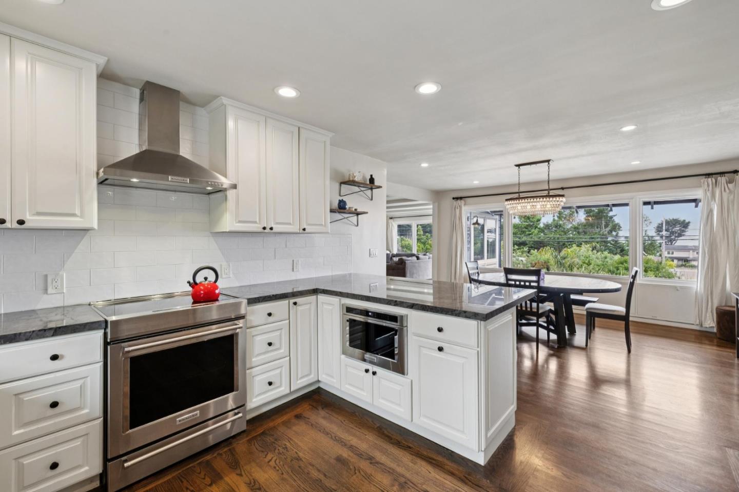 Detail Gallery Image 15 of 48 For 3279 N Cabrillo Hwy, Half Moon Bay,  CA 94019 - 3 Beds | 2 Baths
