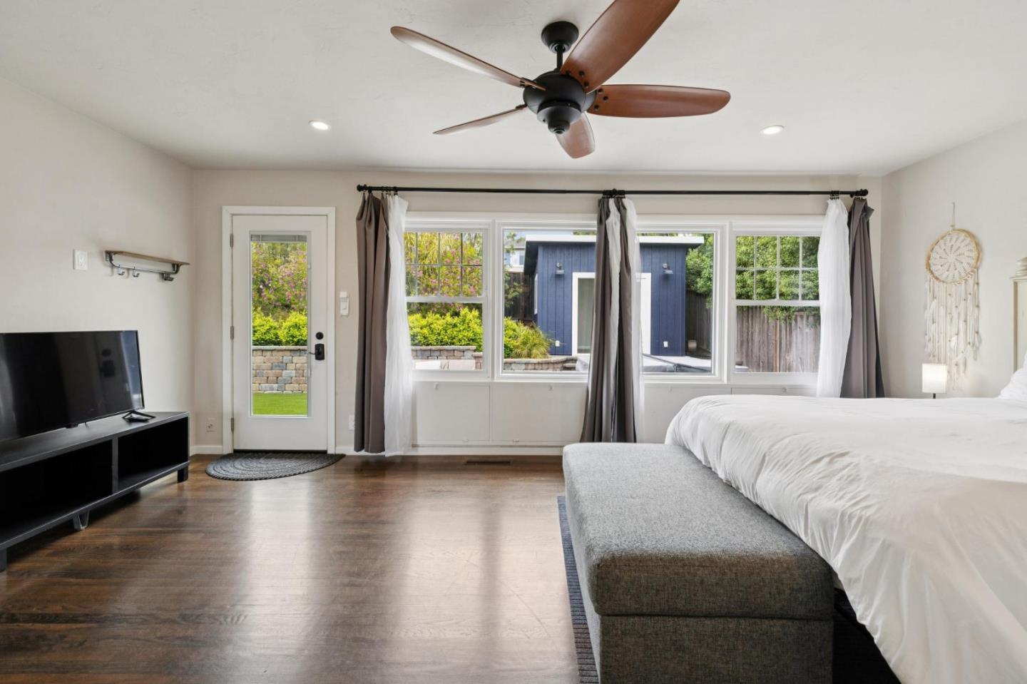 Detail Gallery Image 20 of 48 For 3279 N Cabrillo Hwy, Half Moon Bay,  CA 94019 - 3 Beds | 2 Baths