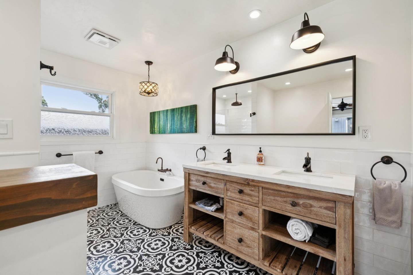 Detail Gallery Image 23 of 48 For 3279 N Cabrillo Hwy, Half Moon Bay,  CA 94019 - 3 Beds | 2 Baths