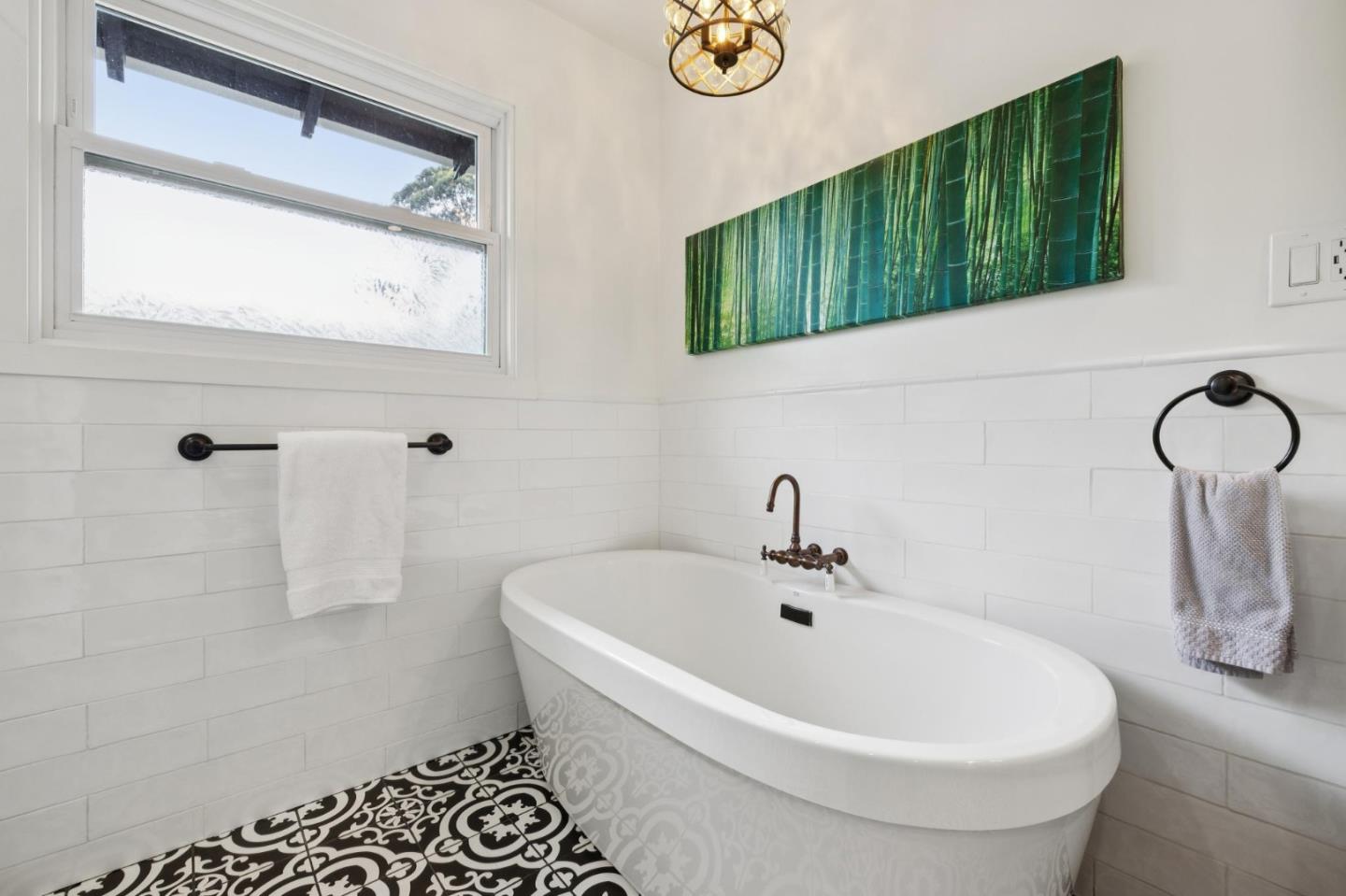 Detail Gallery Image 25 of 48 For 3279 N Cabrillo Hwy, Half Moon Bay,  CA 94019 - 3 Beds | 2 Baths
