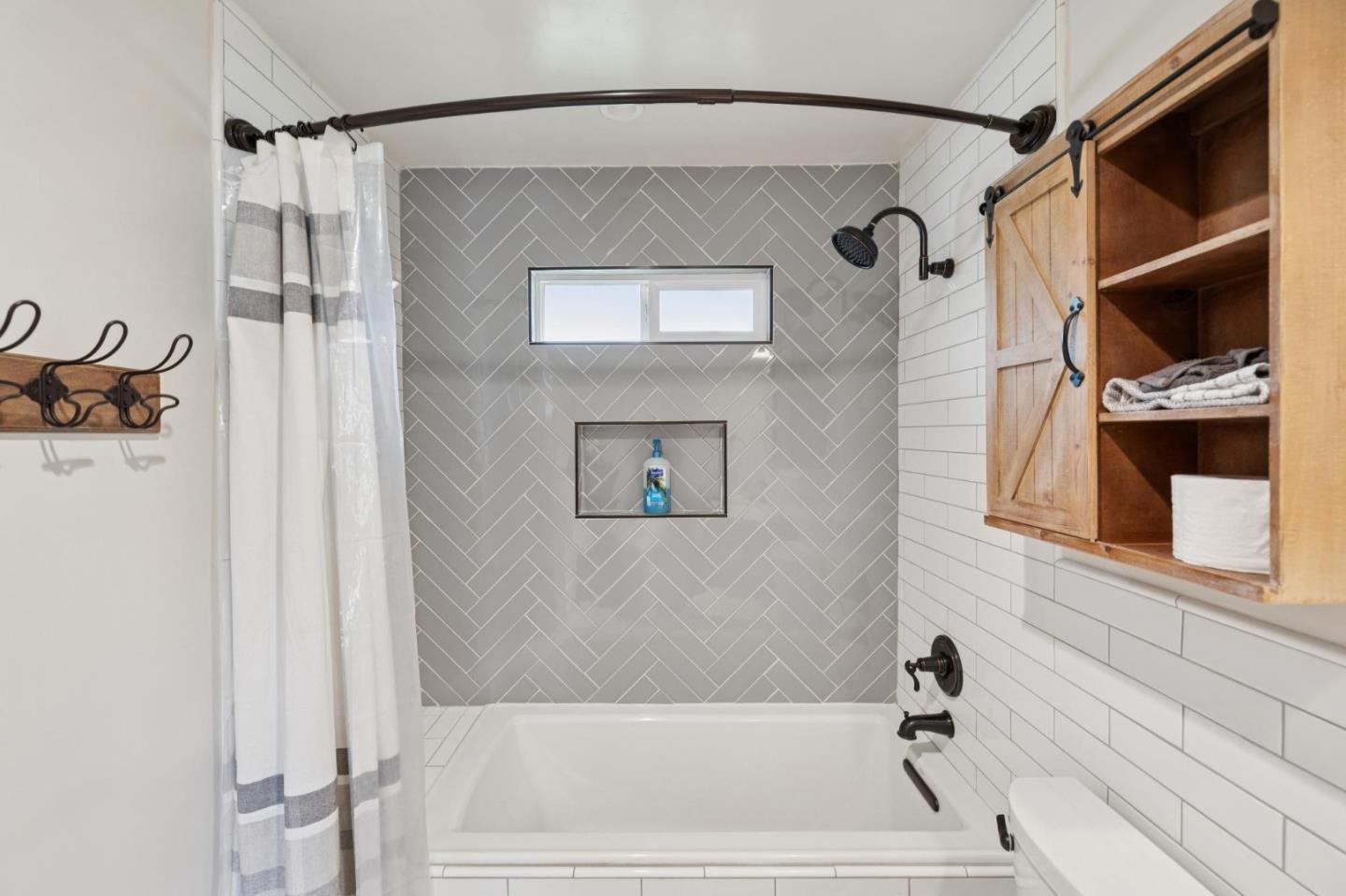 Detail Gallery Image 34 of 48 For 3279 N Cabrillo Hwy, Half Moon Bay,  CA 94019 - 3 Beds | 2 Baths