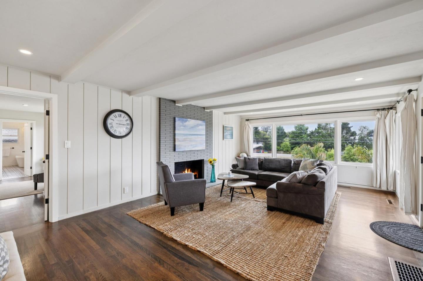 Detail Gallery Image 4 of 48 For 3279 N Cabrillo Hwy, Half Moon Bay,  CA 94019 - 3 Beds | 2 Baths