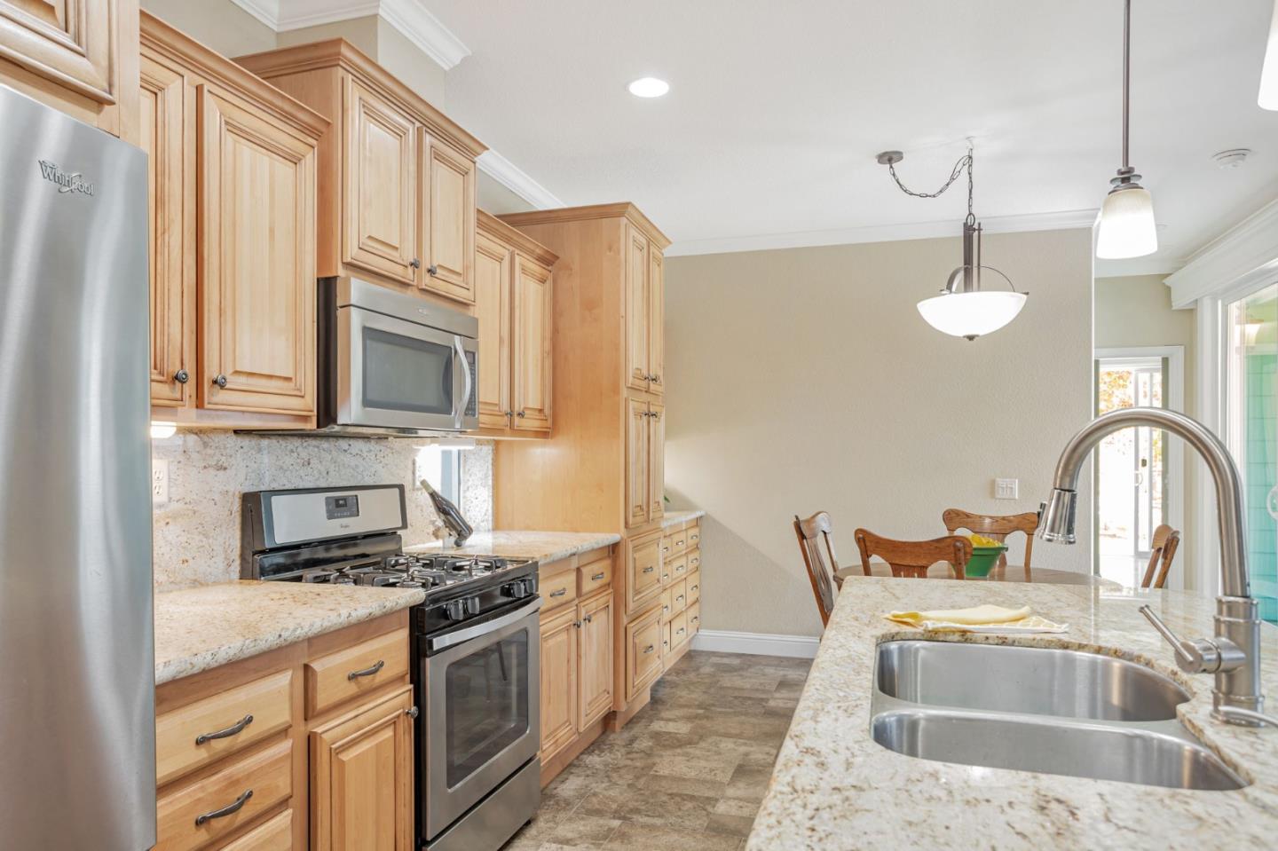 Detail Gallery Image 9 of 49 For 270 Hames Rd #26,  Watsonville,  CA 95076 - 3 Beds | 2 Baths