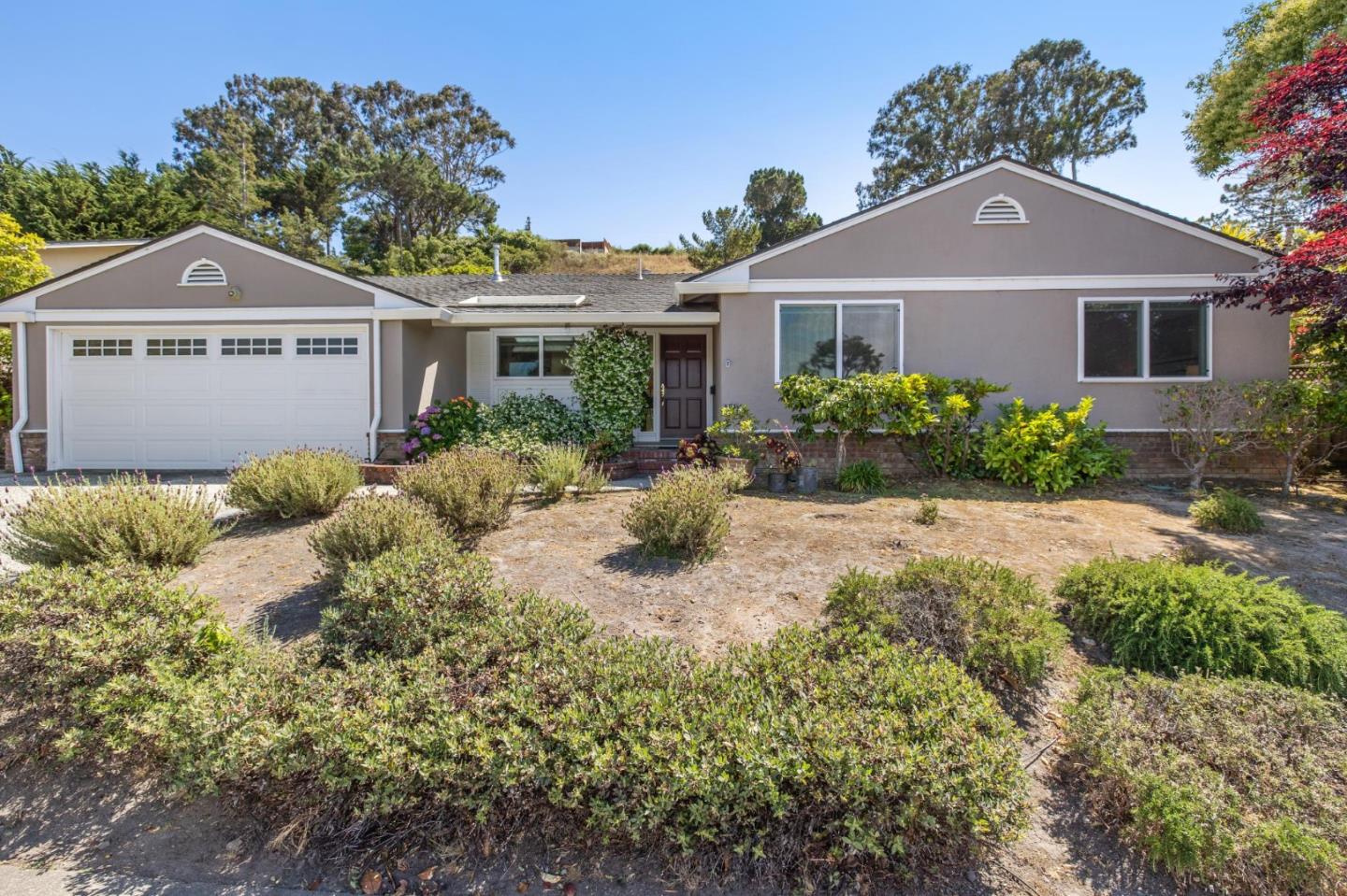 Detail Gallery Image 2 of 50 For 319 Castenada Dr, Millbrae,  CA 94030 - 4 Beds | 2 Baths