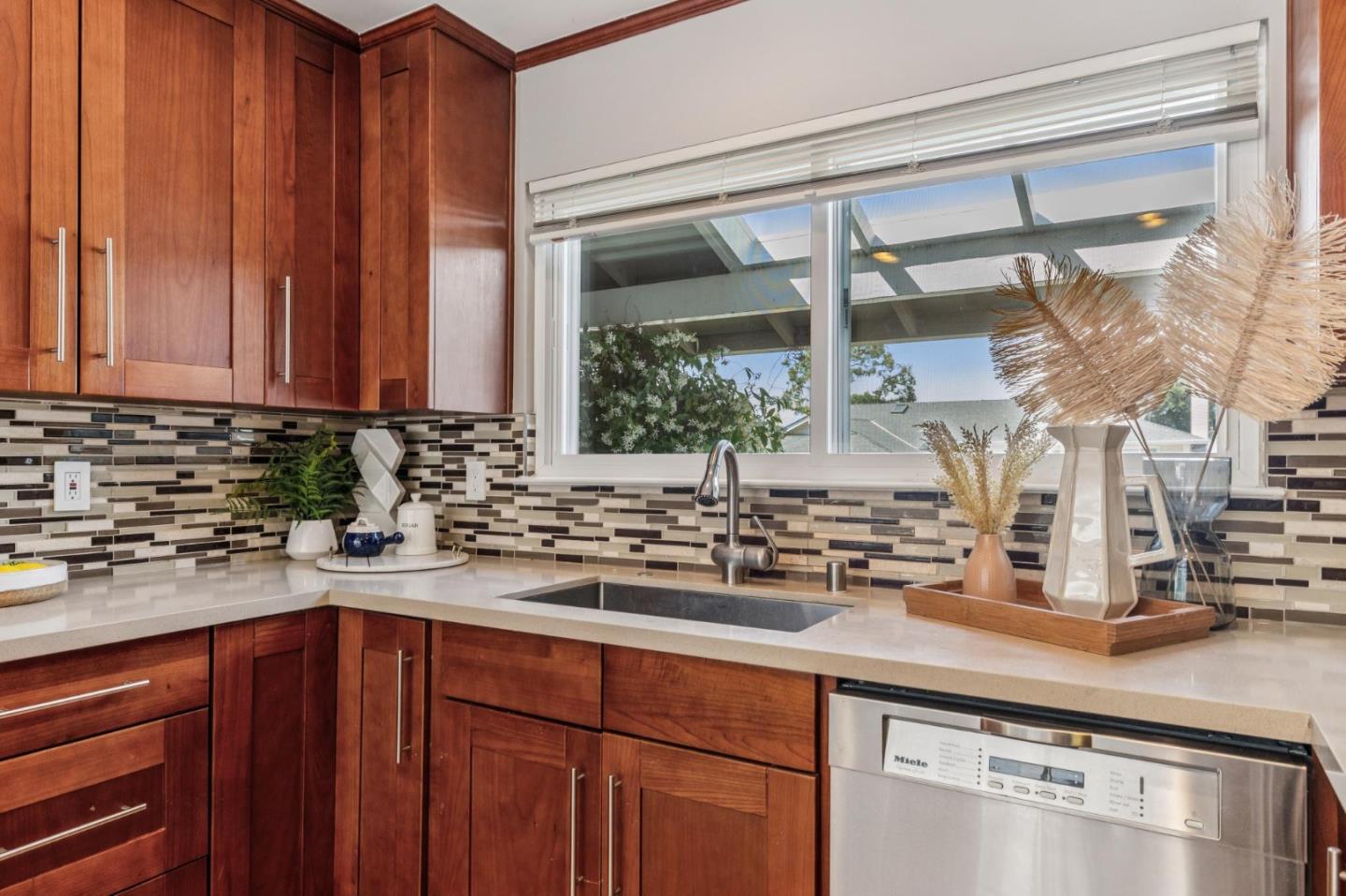 Detail Gallery Image 20 of 50 For 319 Castenada Dr, Millbrae,  CA 94030 - 4 Beds | 2 Baths