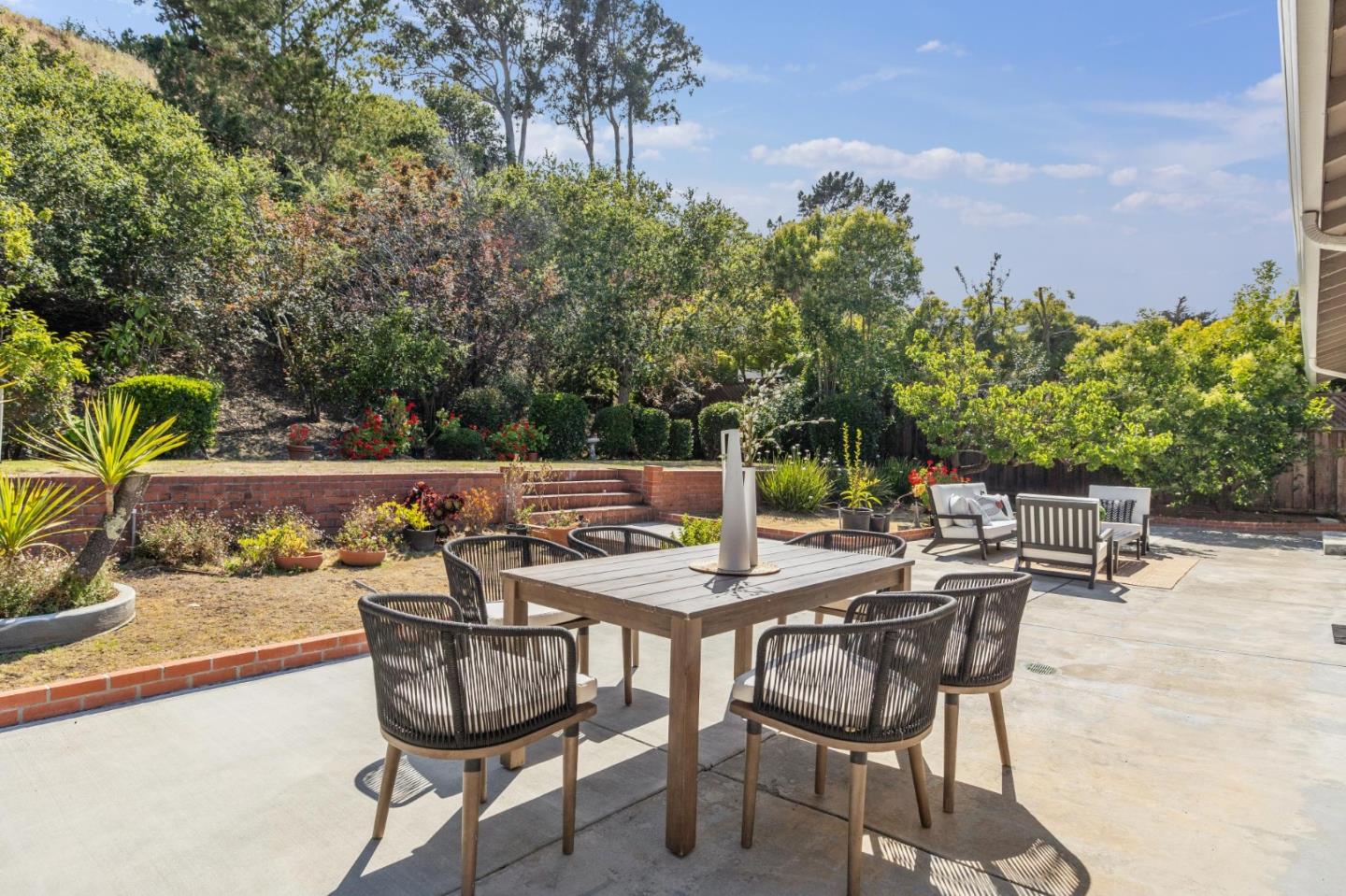Detail Gallery Image 40 of 50 For 319 Castenada Dr, Millbrae,  CA 94030 - 4 Beds | 2 Baths
