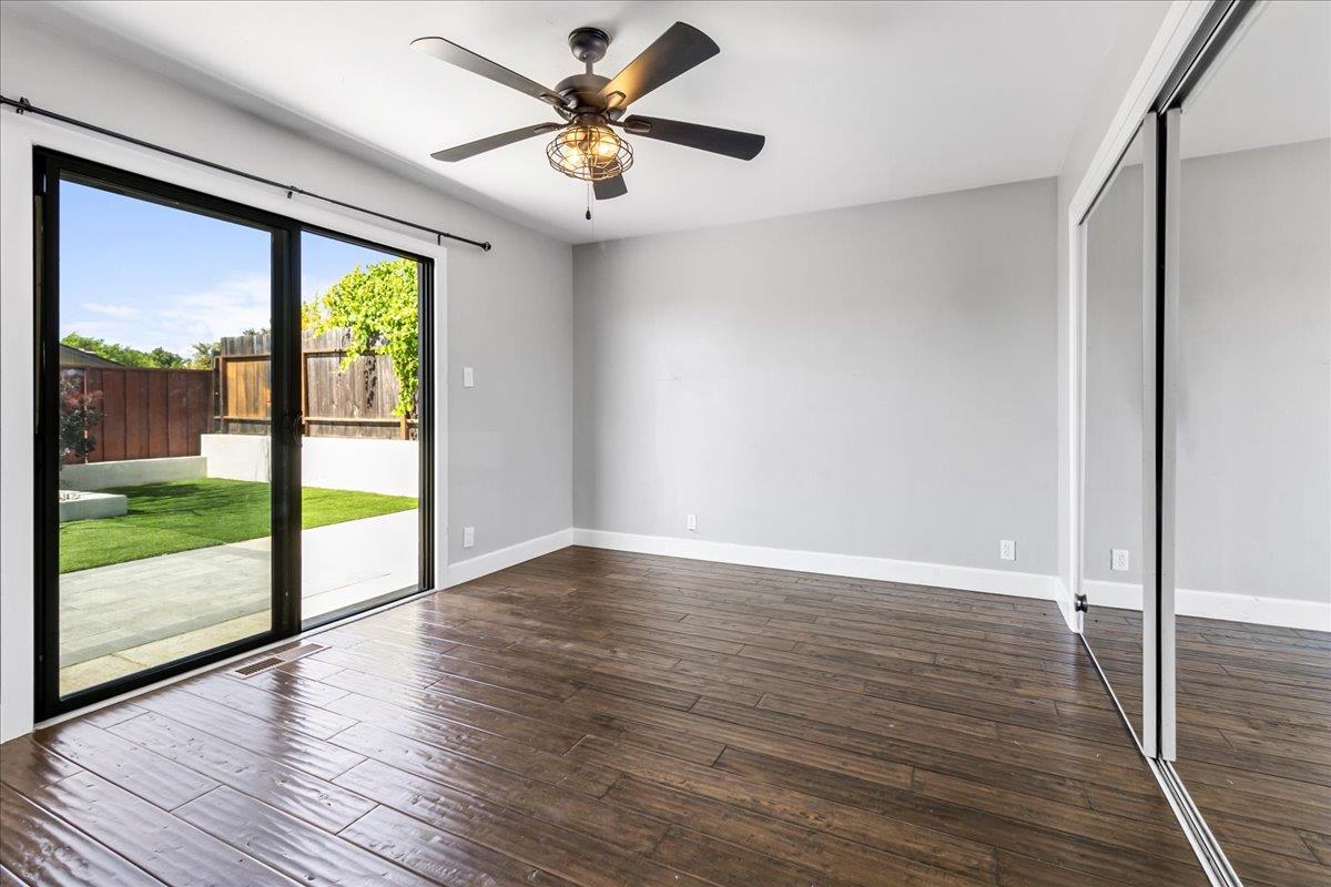 Detail Gallery Image 14 of 32 For 1640 Sunset Dr, Hollister,  CA 95023 - 3 Beds | 2 Baths
