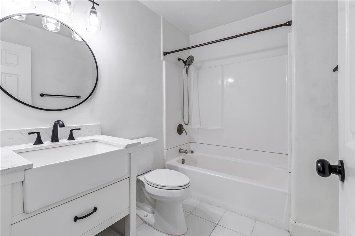 Detail Gallery Image 19 of 32 For 1640 Sunset Dr, Hollister,  CA 95023 - 3 Beds | 2 Baths