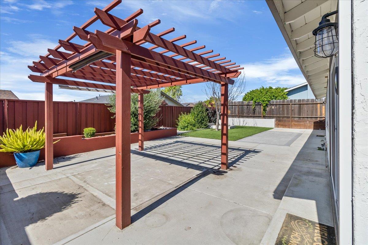 Detail Gallery Image 25 of 32 For 1640 Sunset Dr, Hollister,  CA 95023 - 3 Beds | 2 Baths