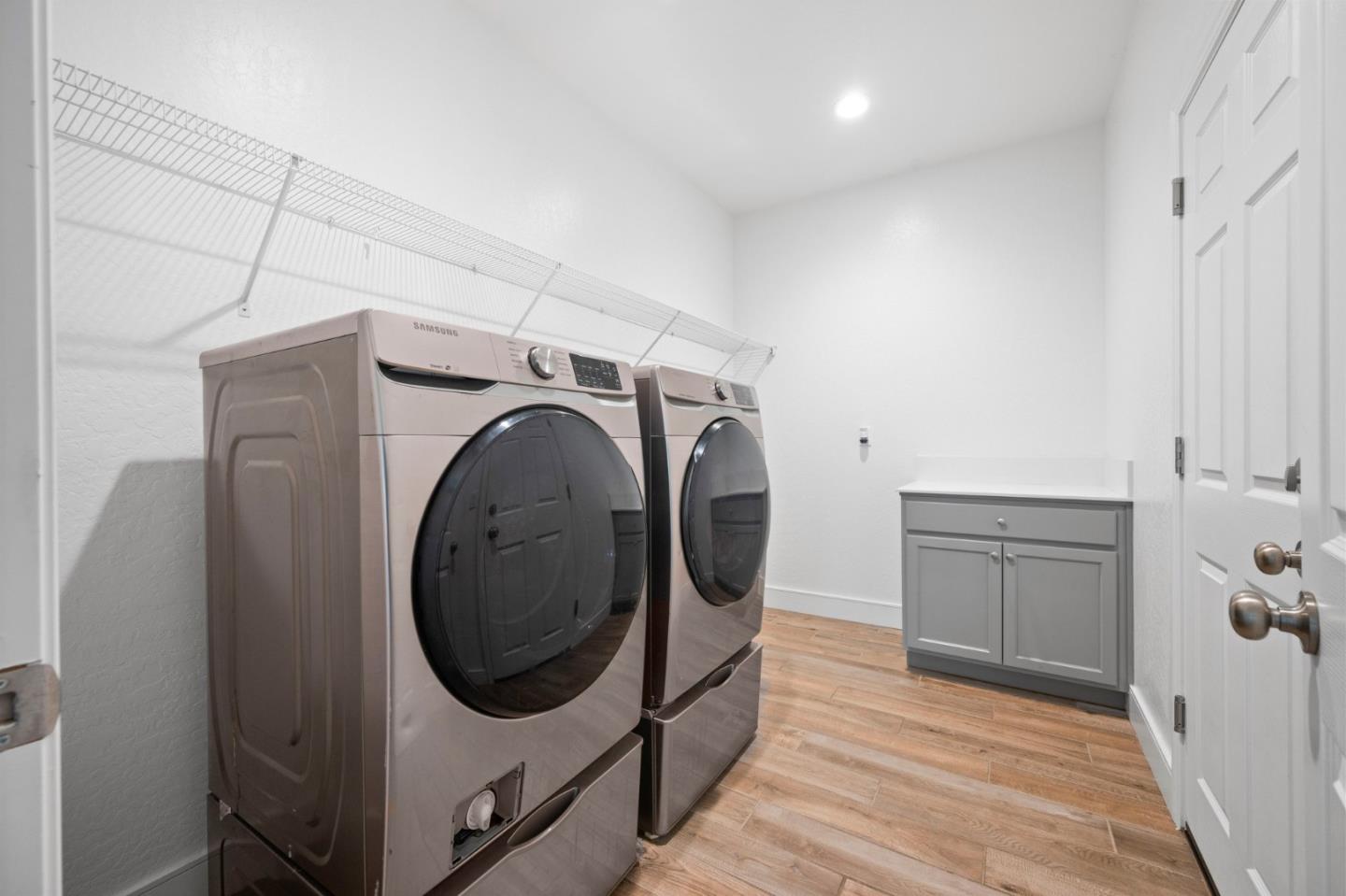 Detail Gallery Image 14 of 53 For 15005 Torrey Pines Cir, Chowchilla,  CA 93610 - 4 Beds | 2/1 Baths