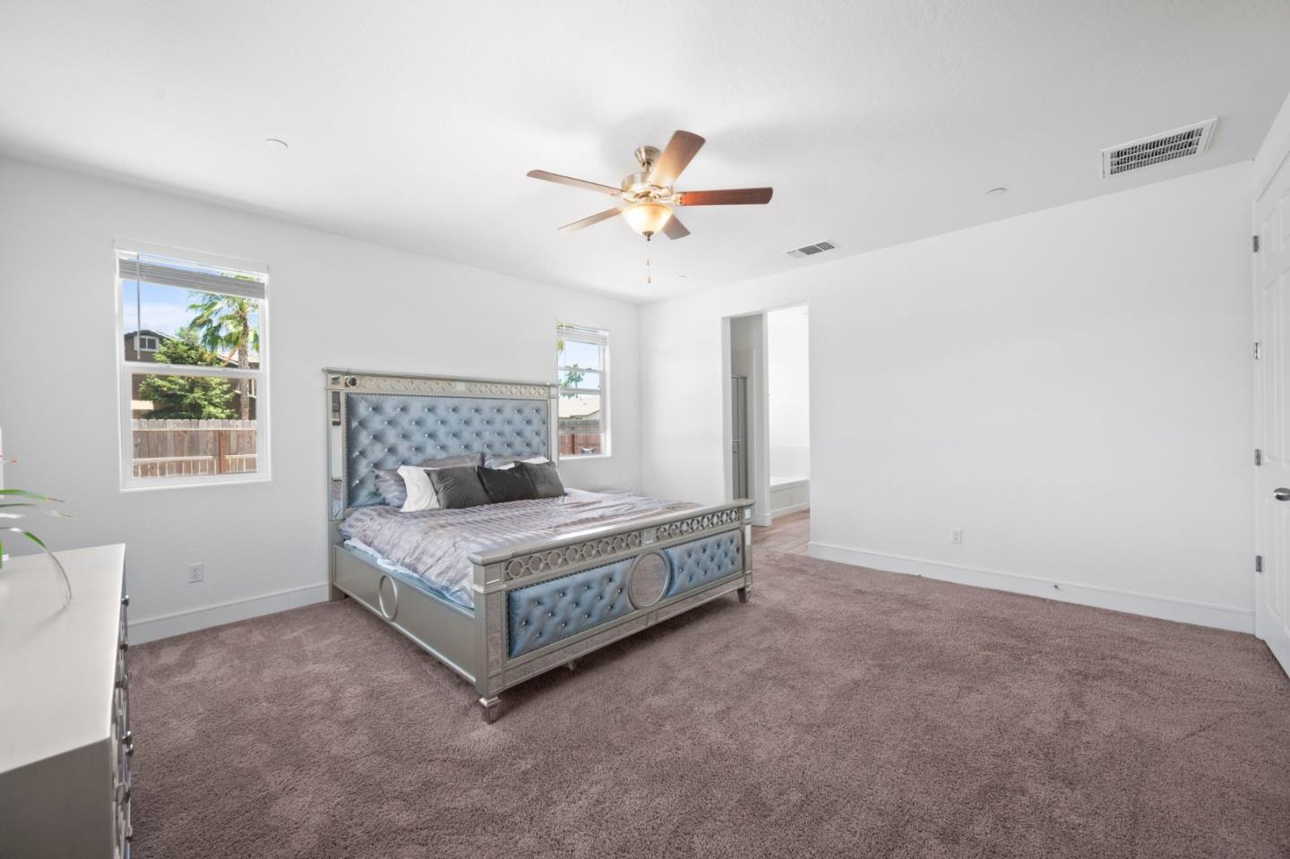 Detail Gallery Image 24 of 53 For 15005 Torrey Pines Cir, Chowchilla,  CA 93610 - 4 Beds | 2/1 Baths