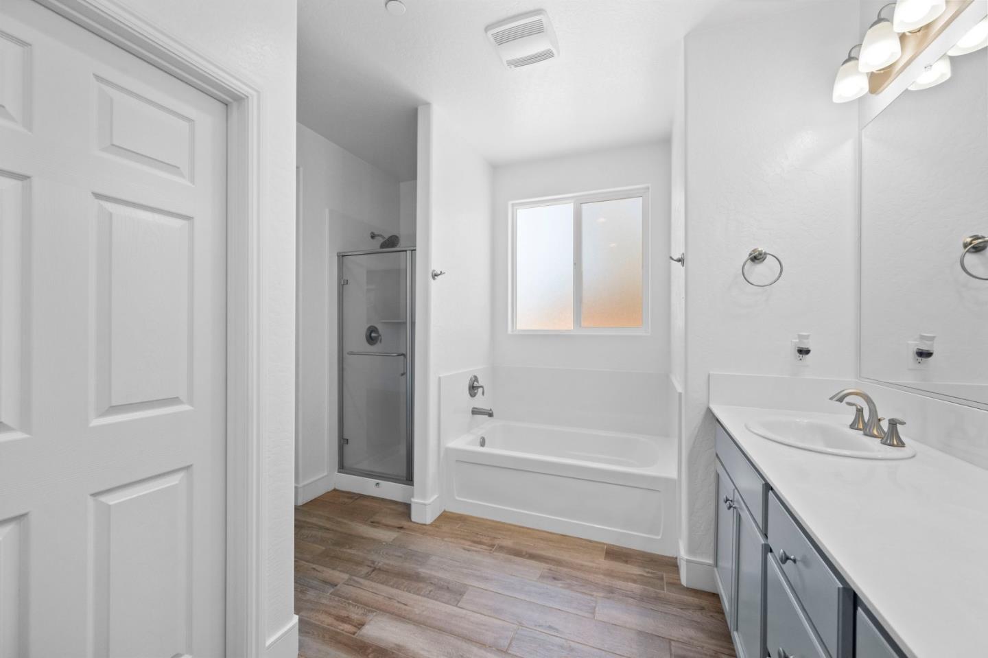 Detail Gallery Image 27 of 53 For 15005 Torrey Pines Cir, Chowchilla,  CA 93610 - 4 Beds | 2/1 Baths