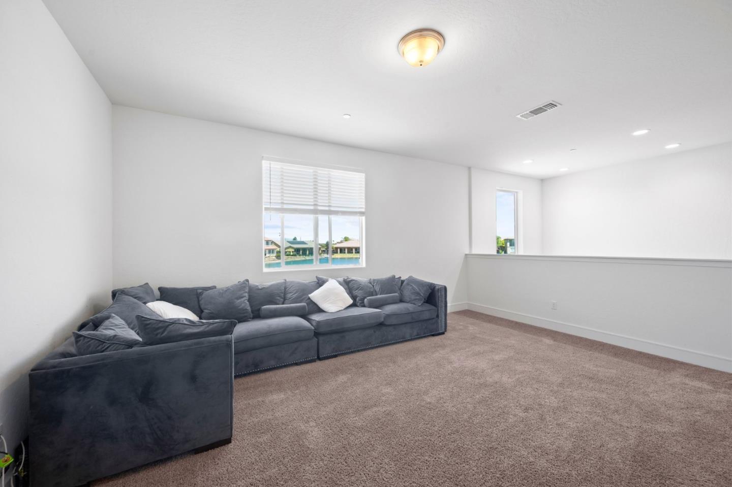 Detail Gallery Image 30 of 53 For 15005 Torrey Pines Cir, Chowchilla,  CA 93610 - 4 Beds | 2/1 Baths