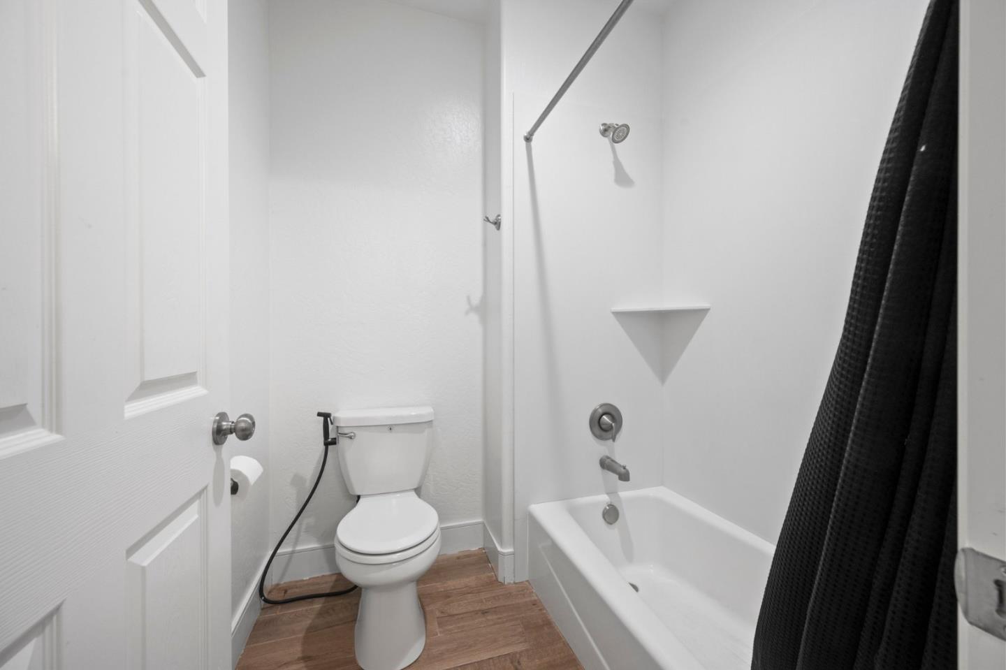 Detail Gallery Image 33 of 53 For 15005 Torrey Pines Cir, Chowchilla,  CA 93610 - 4 Beds | 2/1 Baths