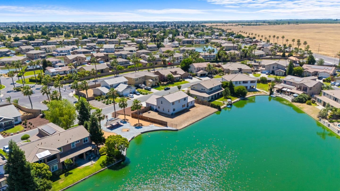 Detail Gallery Image 42 of 53 For 15005 Torrey Pines Cir, Chowchilla,  CA 93610 - 4 Beds | 2/1 Baths