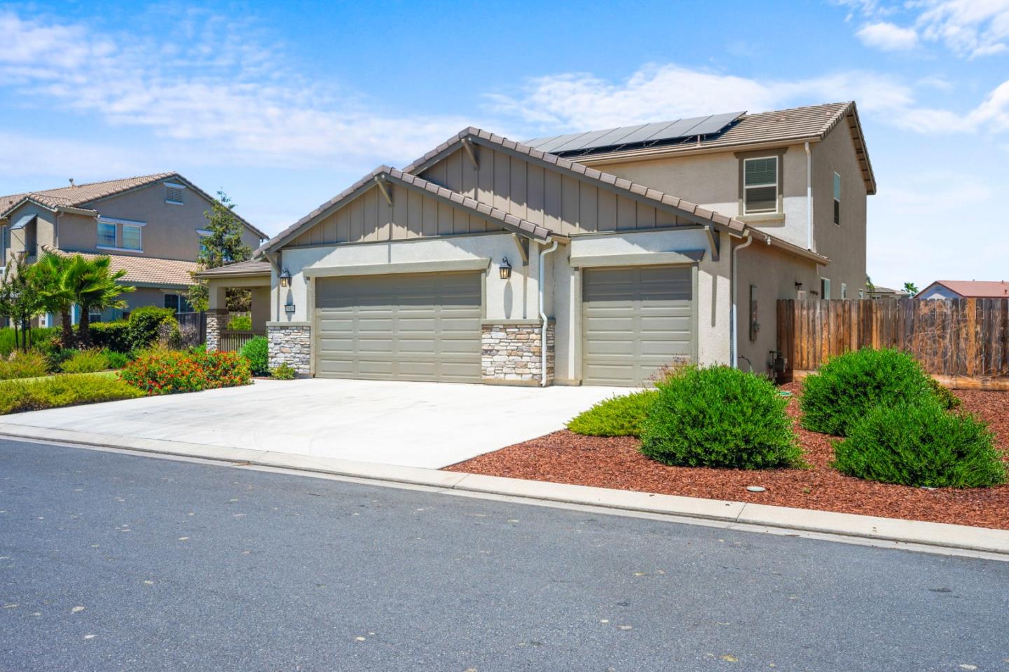 Detail Gallery Image 6 of 53 For 15005 Torrey Pines Cir, Chowchilla,  CA 93610 - 4 Beds | 2/1 Baths