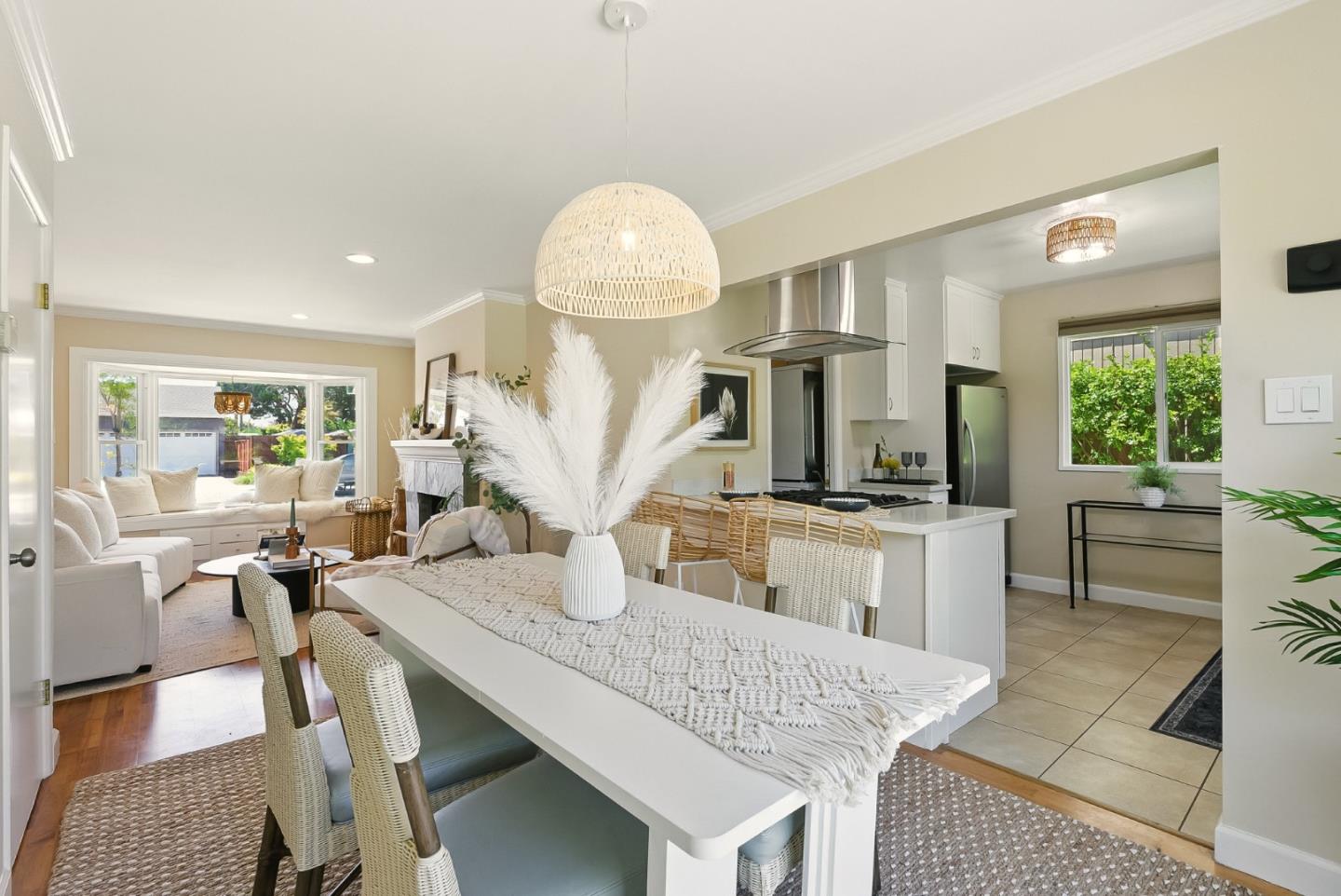 Detail Gallery Image 10 of 36 For 2077 Shoreview Ave, San Mateo,  CA 94401 - 3 Beds | 1 Baths