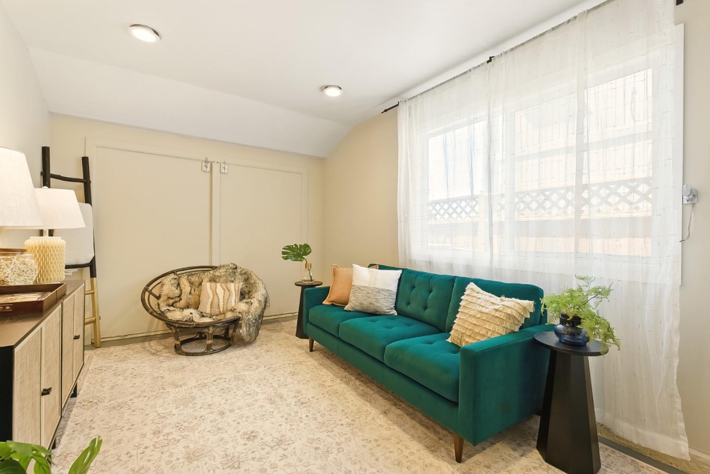 Detail Gallery Image 25 of 36 For 2077 Shoreview Ave, San Mateo,  CA 94401 - 3 Beds | 1 Baths