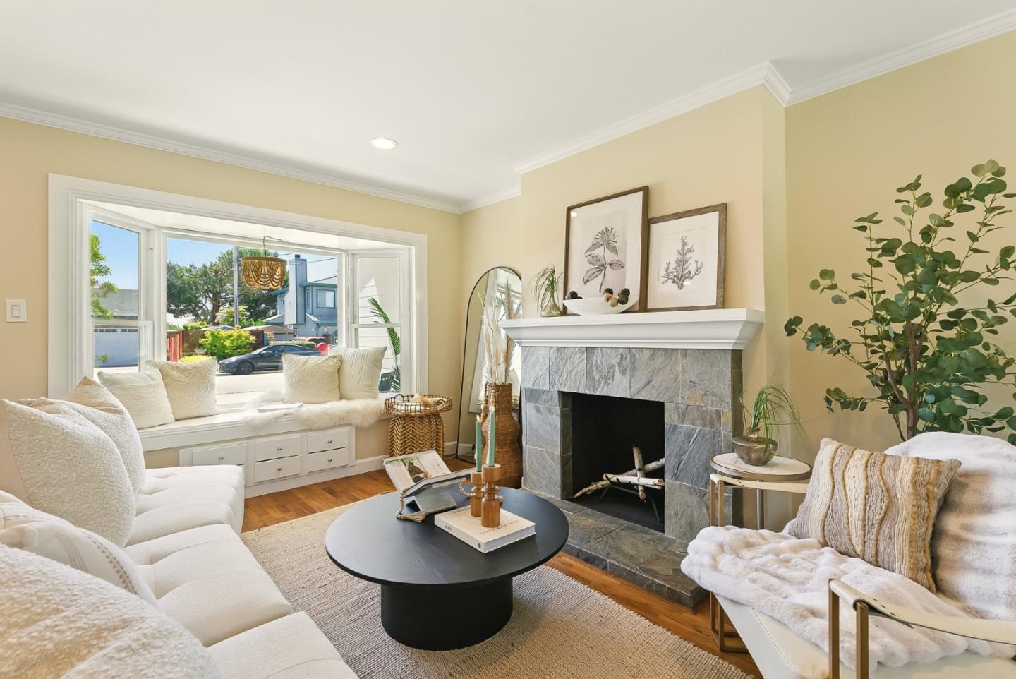 Detail Gallery Image 4 of 36 For 2077 Shoreview Ave, San Mateo,  CA 94401 - 3 Beds | 1 Baths