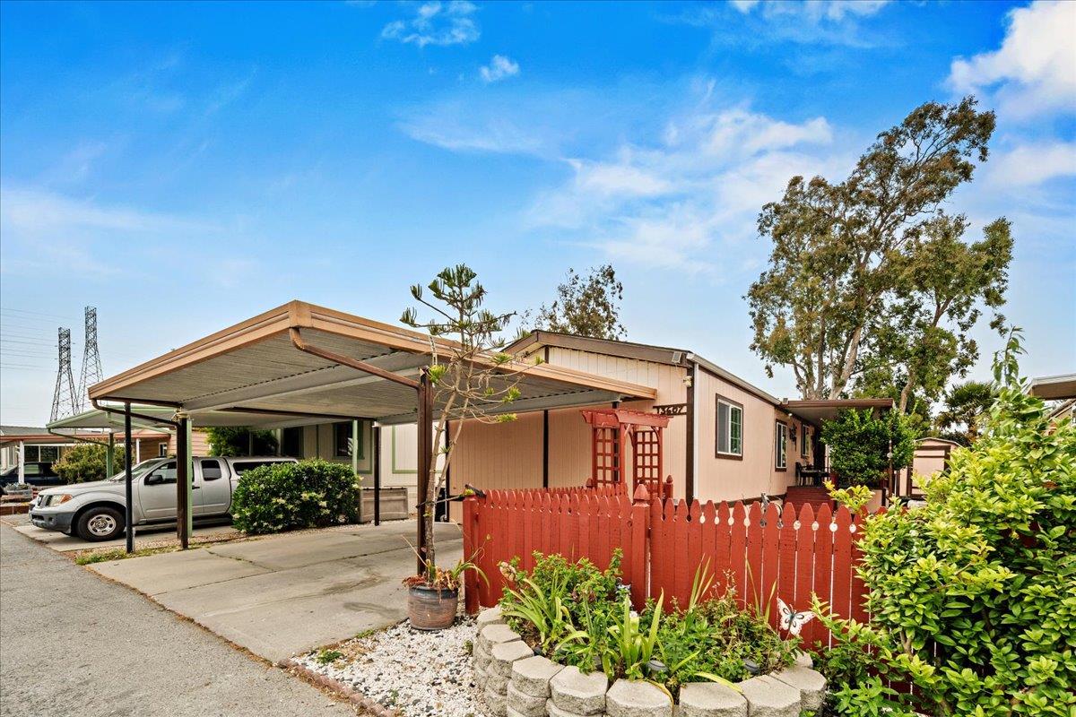 Detail Gallery Image 2 of 27 For 13607 Monte Del Sol #127,  Castroville,  CA 95012 - 2 Beds | 2 Baths