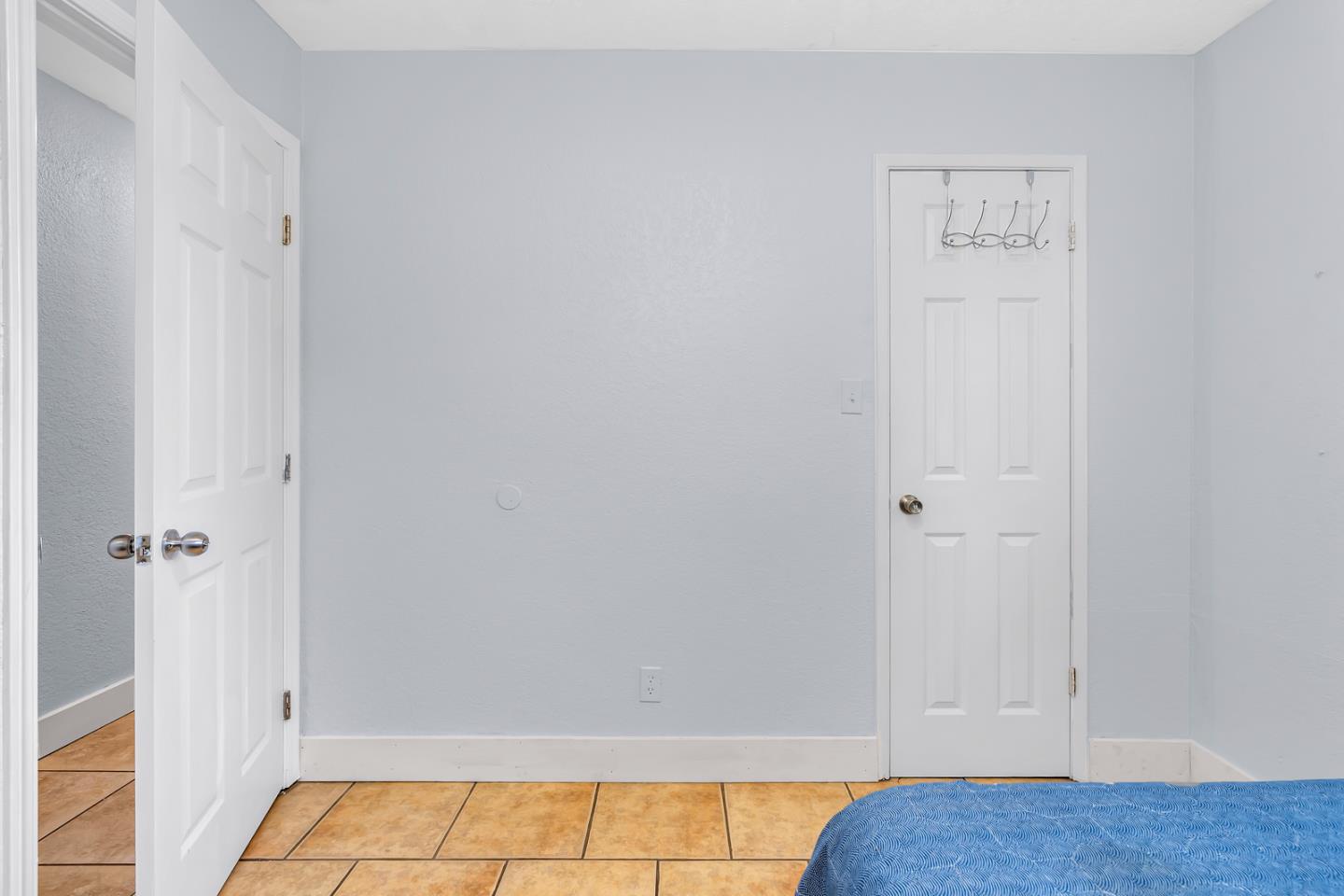Detail Gallery Image 12 of 35 For 1005 W 8th St, Merced,  CA 95341 - 3 Beds | 2 Baths