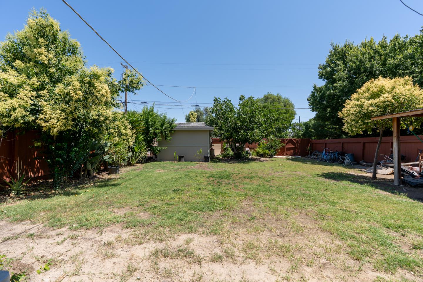 Detail Gallery Image 24 of 35 For 1005 W 8th St, Merced,  CA 95341 - 3 Beds | 2 Baths