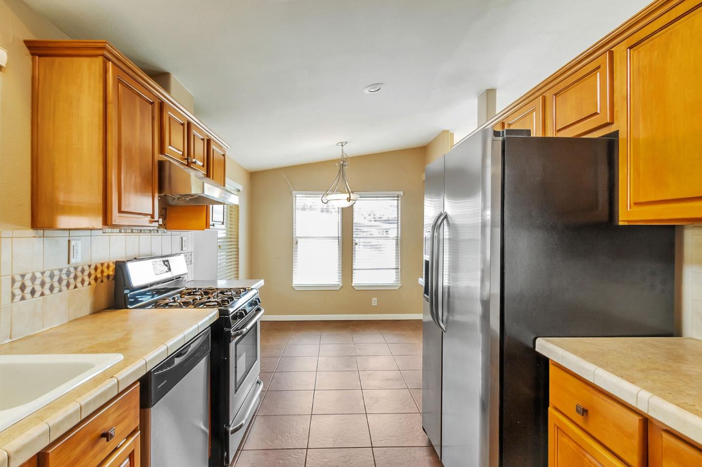 Detail Gallery Image 13 of 37 For 1225 Vienna Dr #437,  Sunnyvale,  CA 94089 - 3 Beds | 2 Baths