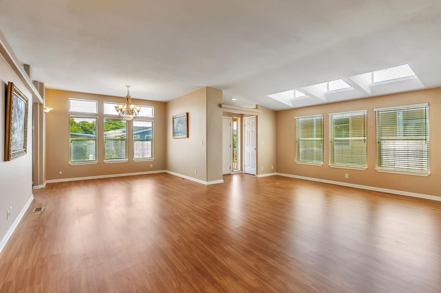 Detail Gallery Image 6 of 37 For 1225 Vienna Dr #437,  Sunnyvale,  CA 94089 - 3 Beds | 2 Baths