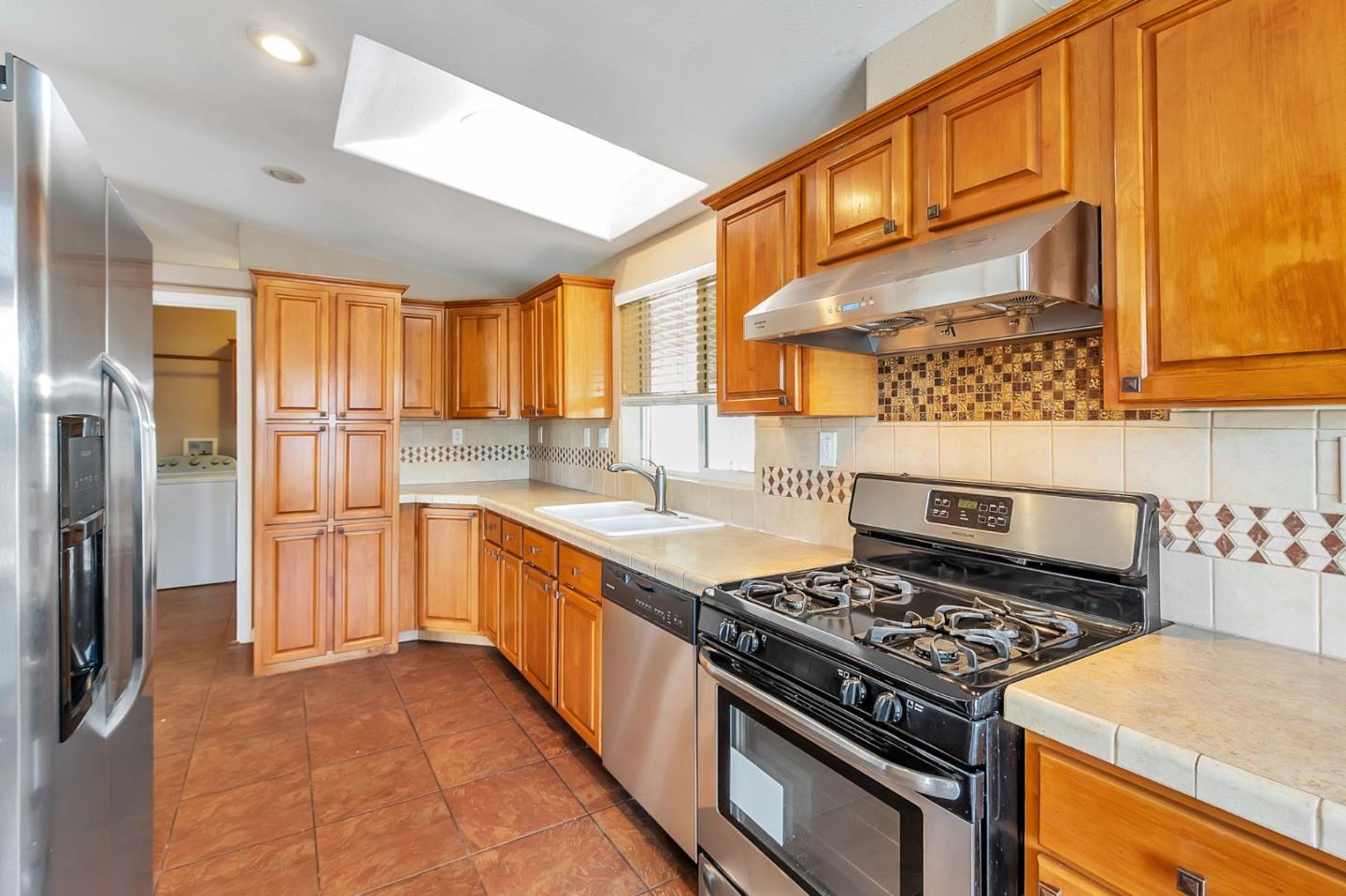 Detail Gallery Image 9 of 37 For 1225 Vienna Dr #437,  Sunnyvale,  CA 94089 - 3 Beds | 2 Baths