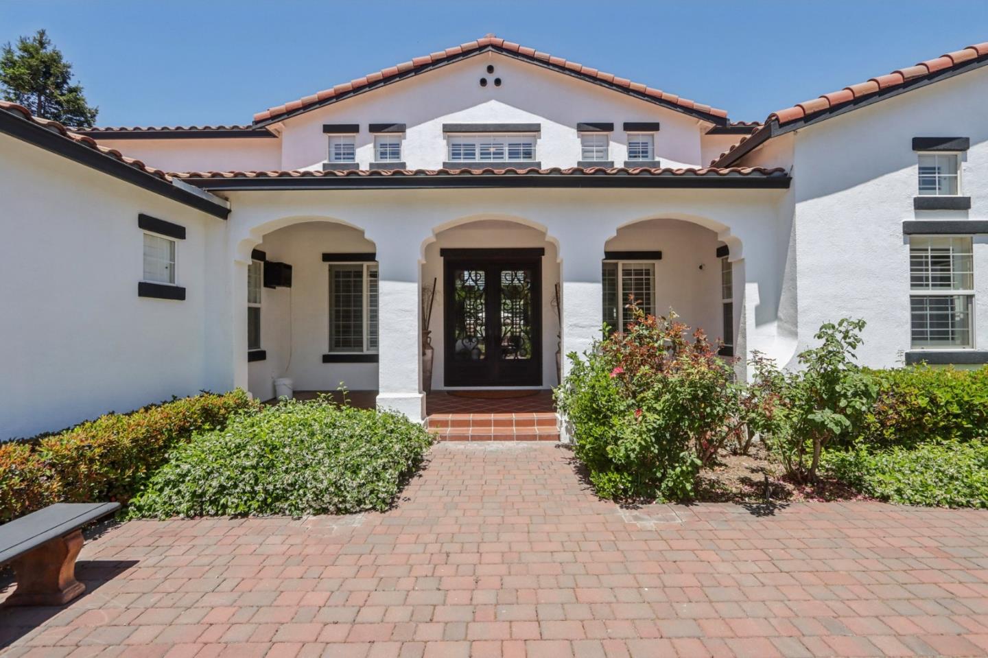 Detail Gallery Image 12 of 39 For 1150 Stony Brook Dr, Hollister,  CA 95023 - 4 Beds | 4 Baths