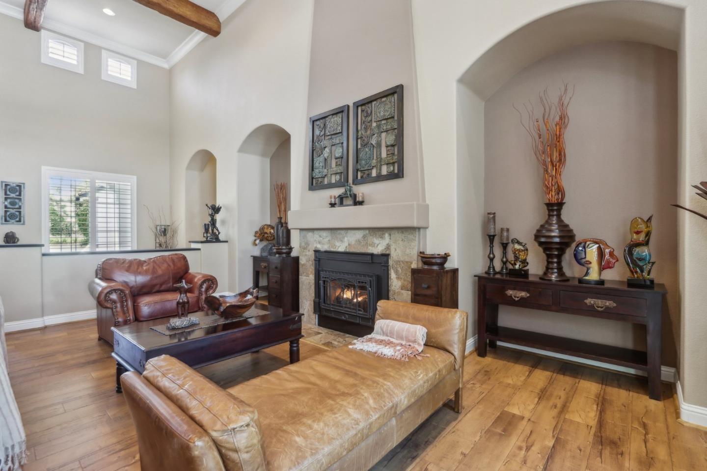 Detail Gallery Image 15 of 39 For 1150 Stony Brook Dr, Hollister,  CA 95023 - 4 Beds | 4 Baths