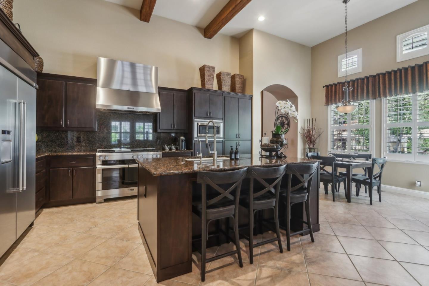 Detail Gallery Image 18 of 39 For 1150 Stony Brook Dr, Hollister,  CA 95023 - 4 Beds | 4 Baths