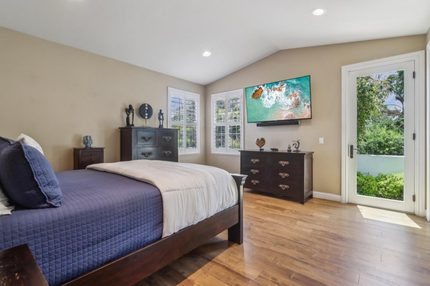 Detail Gallery Image 22 of 39 For 1150 Stony Brook Dr, Hollister,  CA 95023 - 4 Beds | 4 Baths