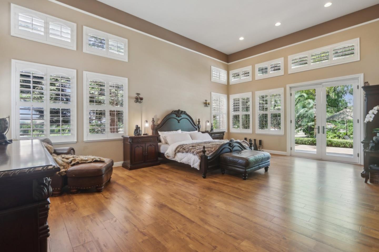 Detail Gallery Image 23 of 39 For 1150 Stony Brook Dr, Hollister,  CA 95023 - 4 Beds | 4 Baths
