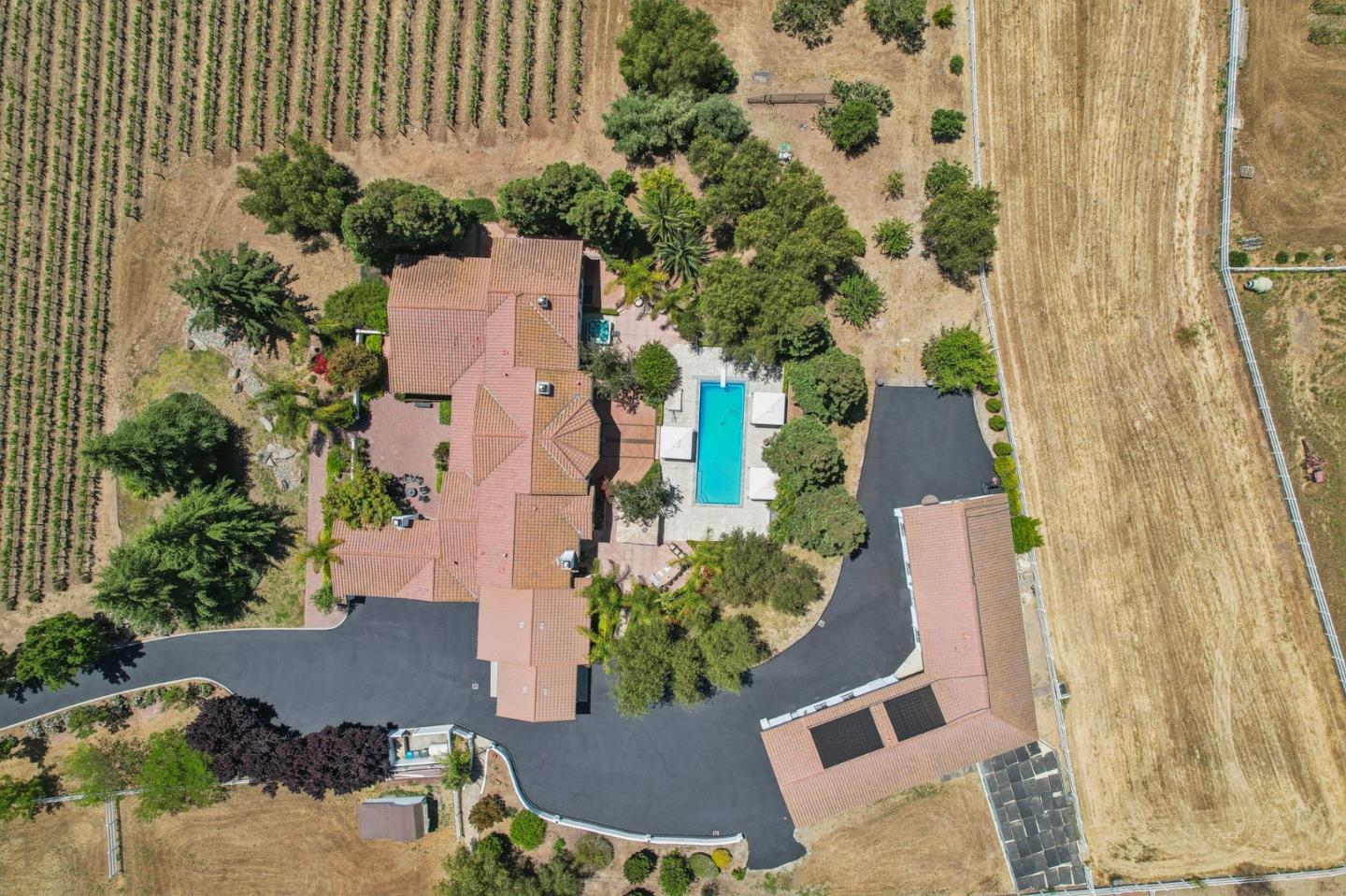 Detail Gallery Image 38 of 39 For 1150 Stony Brook Dr, Hollister,  CA 95023 - 4 Beds | 4 Baths