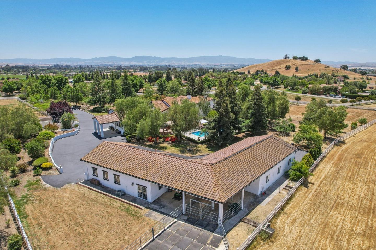 Detail Gallery Image 39 of 39 For 1150 Stony Brook Dr, Hollister,  CA 95023 - 4 Beds | 4 Baths
